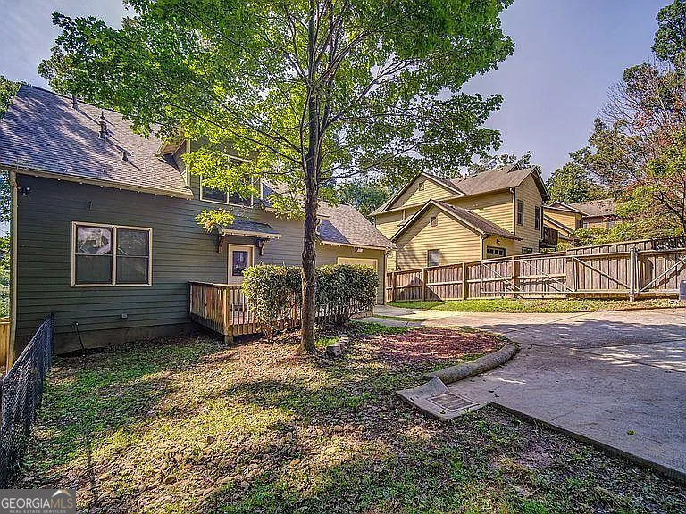 3530 Glenwood Road, Decatur GA 30032 — photo 2