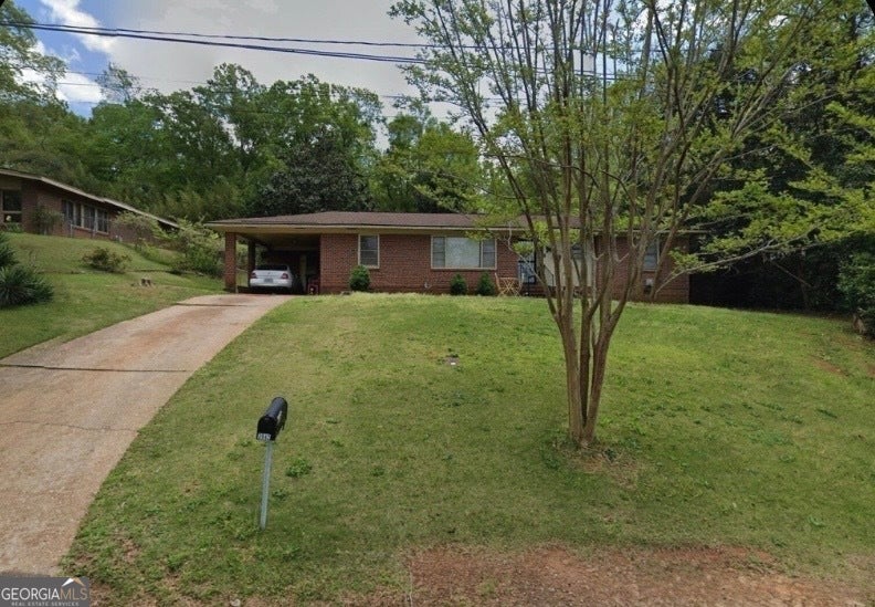 3942 Commander Dr — photo