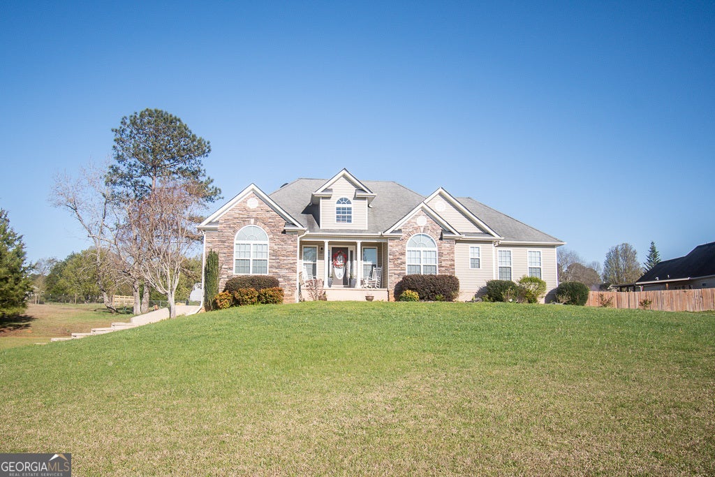 109 Laketrail Dr — photo