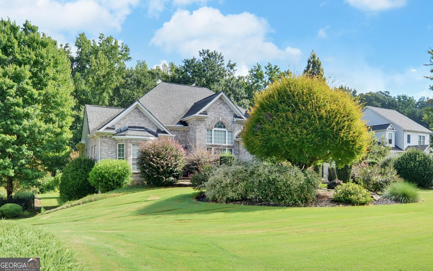 220 Azalea Dr — photo