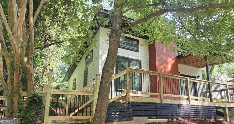 5634 Simpson Ave — photo