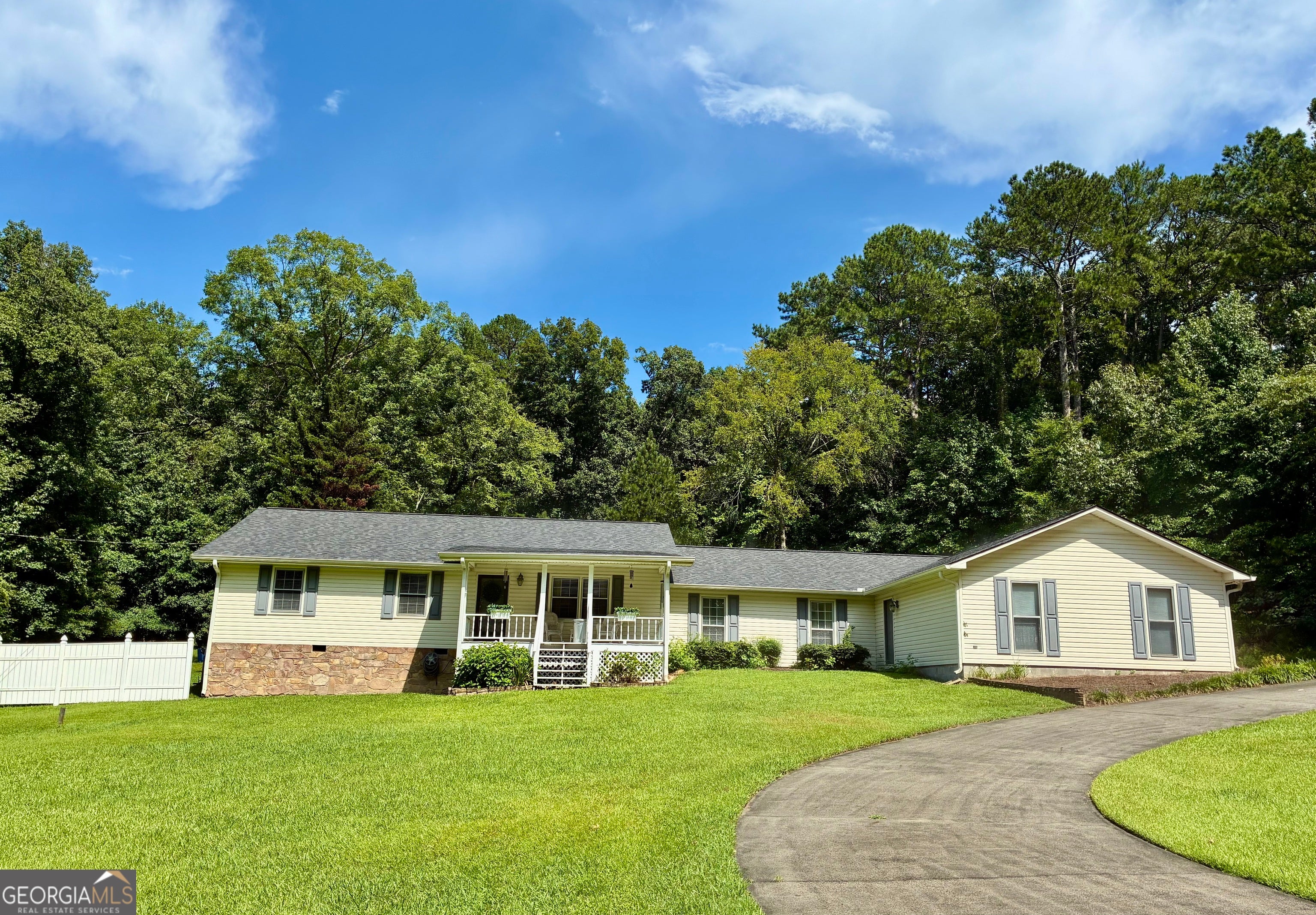 334 Armuchee Trl NE — photo