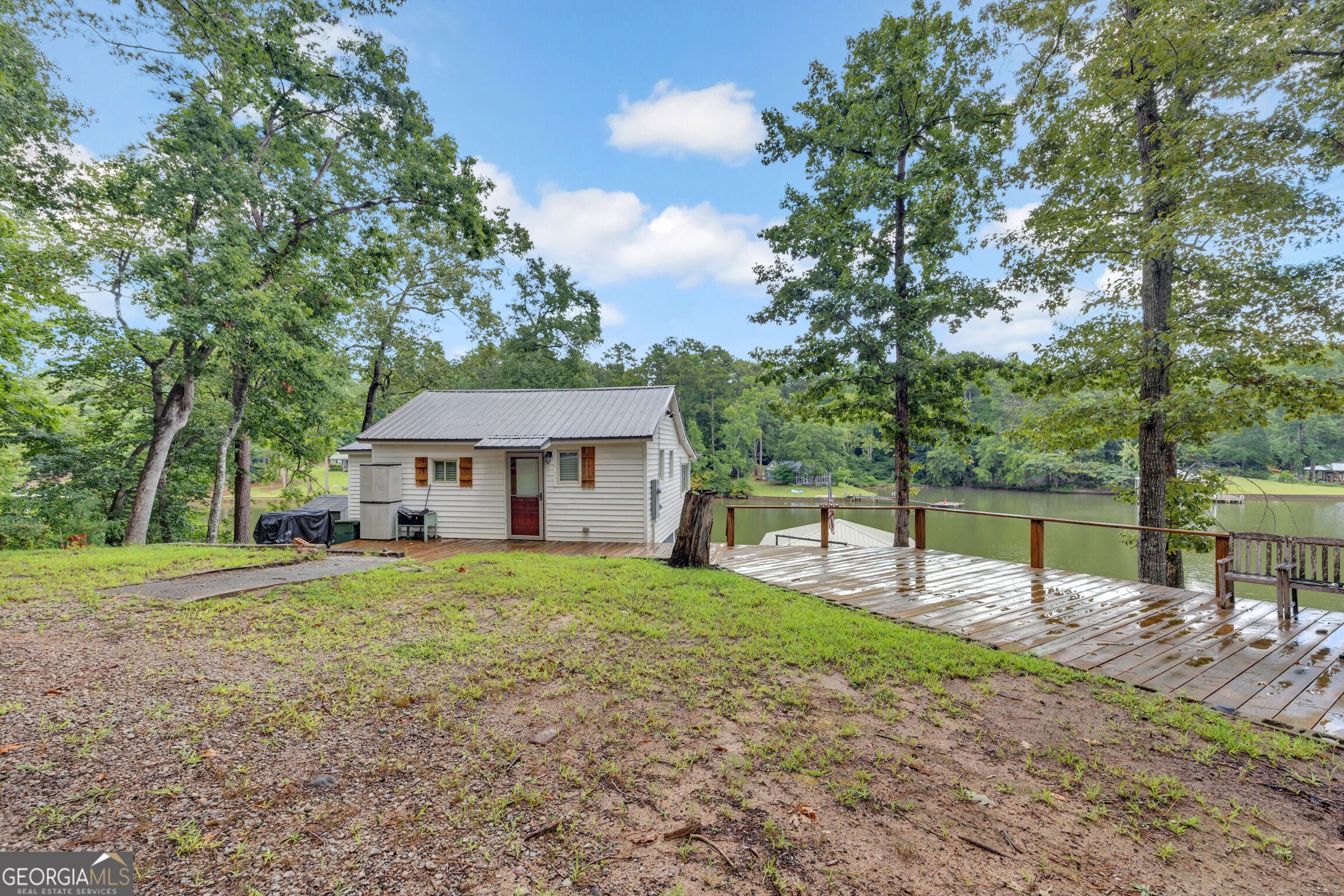 1735 Campbell Rd — photo