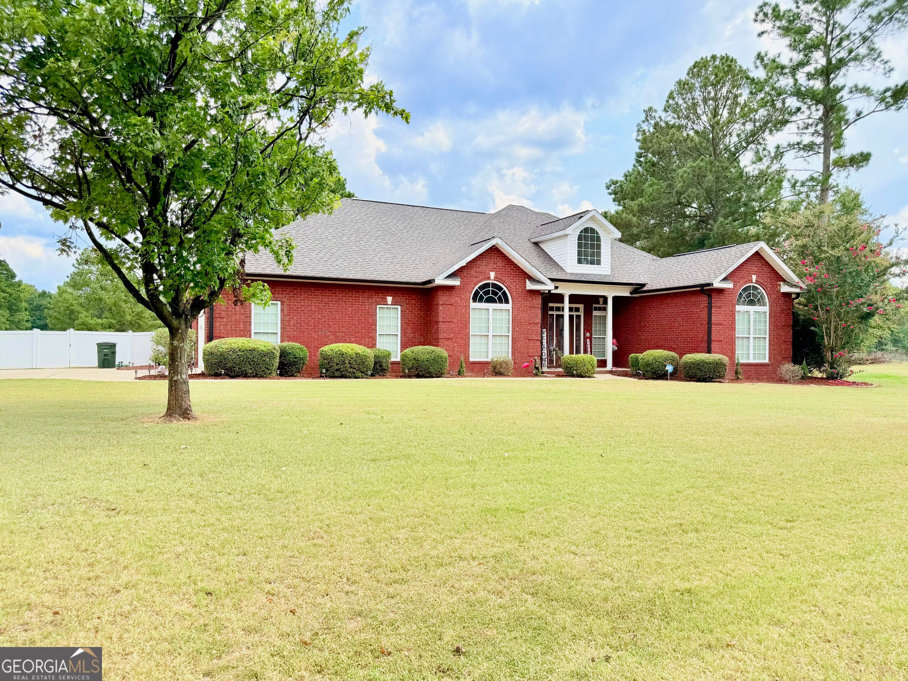 211 Broad Meadows Rd — photo