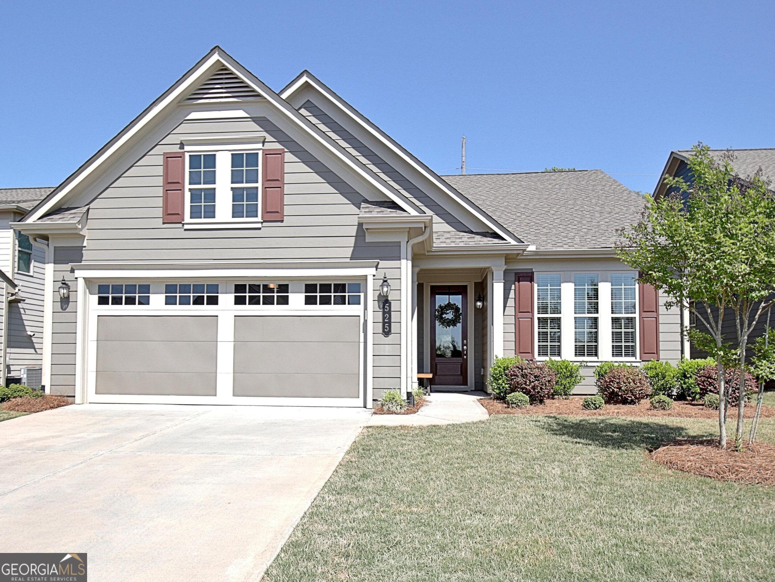 525 Hazelnut Dr — photo