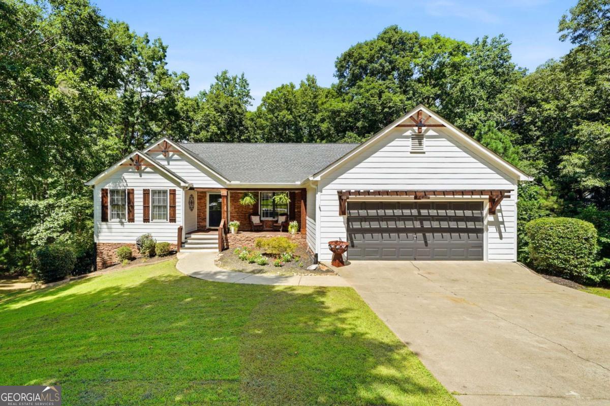 212 Oak Hollow Ct — photo