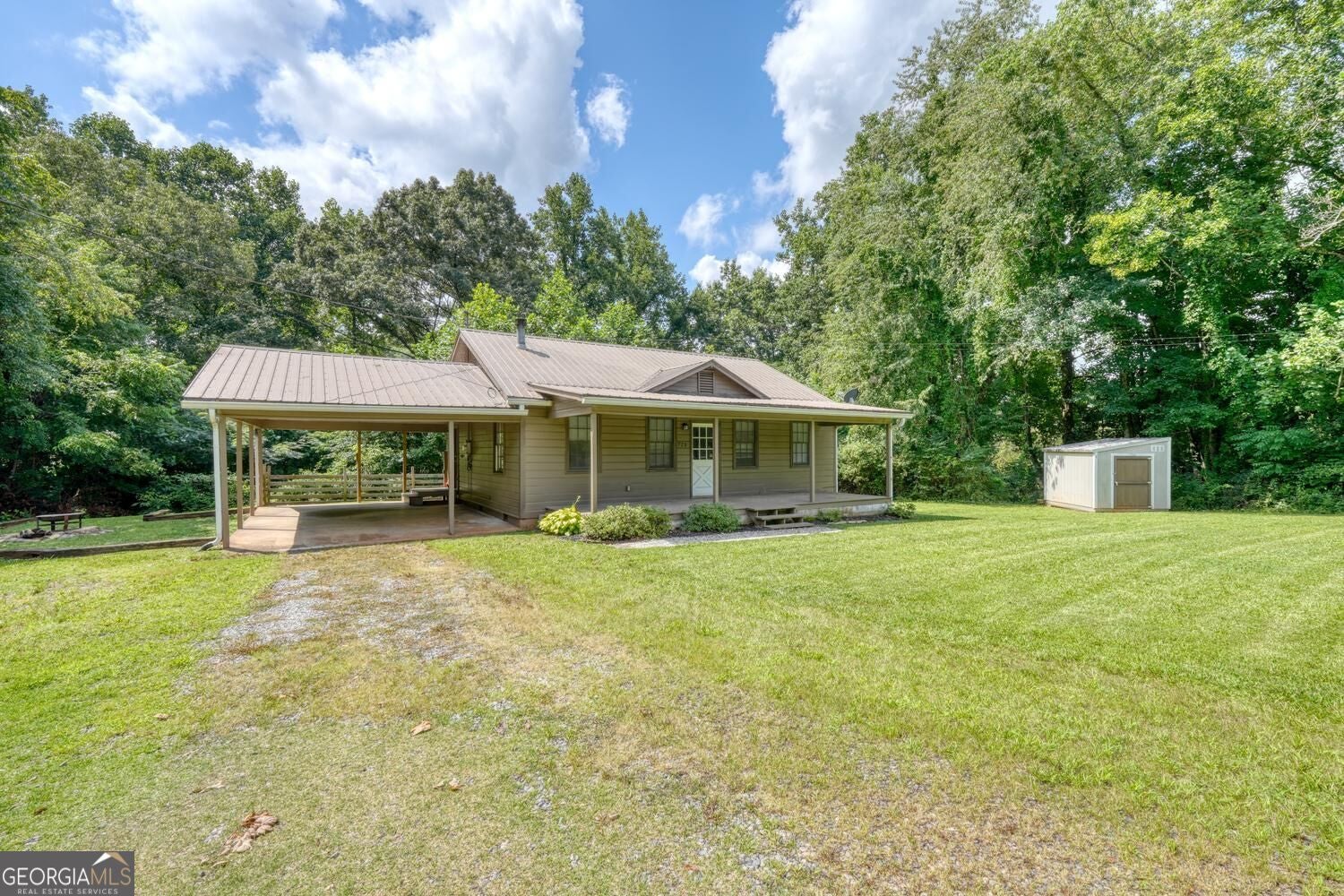 723 Bugscuffle Rd — photo