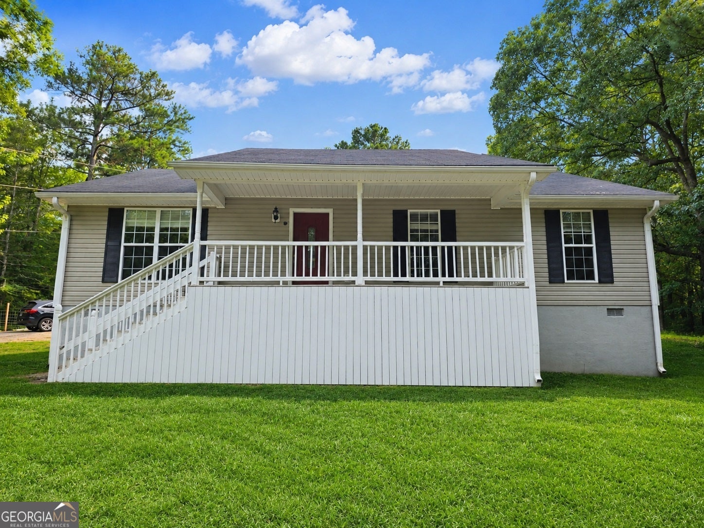102 Westwood Dr — photo
