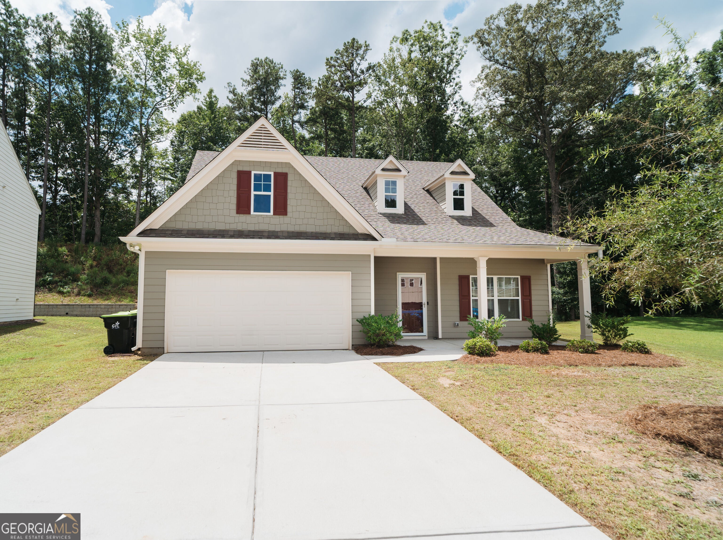 853 Brown Thrasher Way — photo