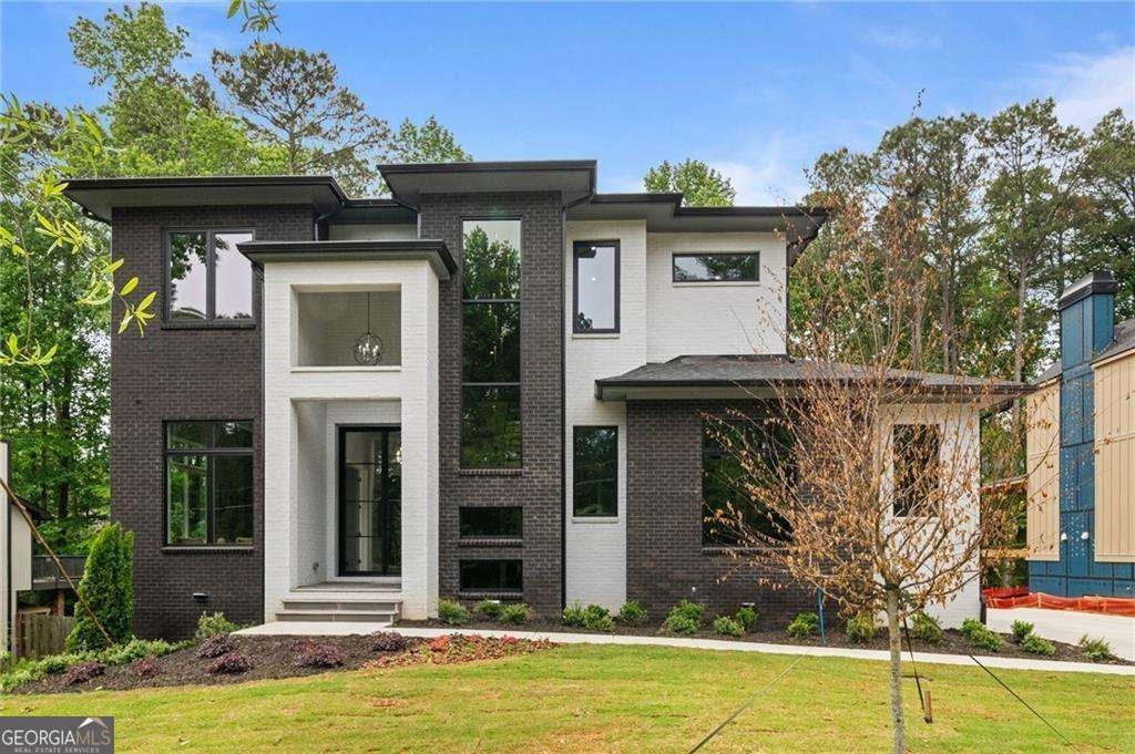 447 Michael Dr — photo