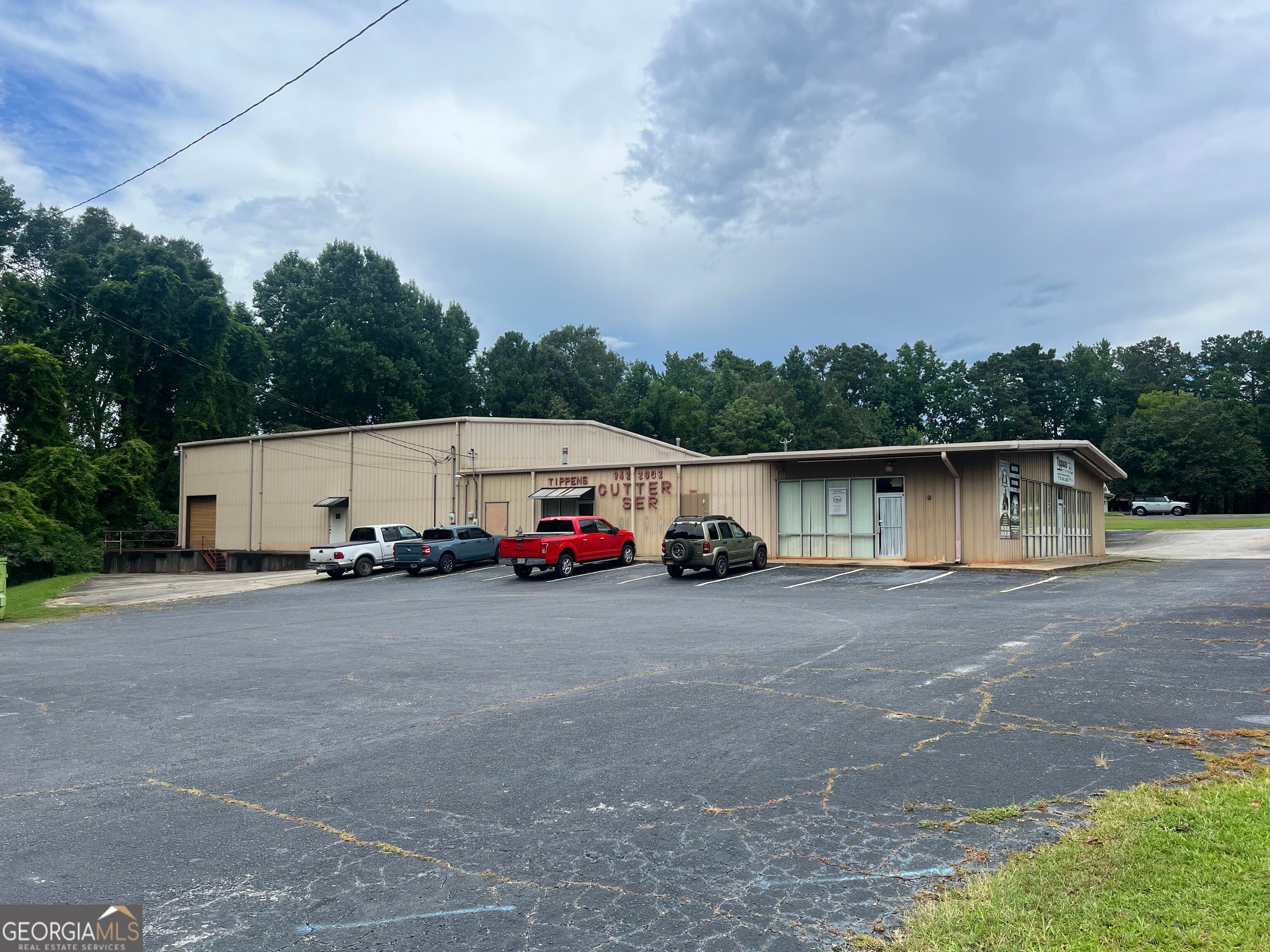 4037 Highway 5 — photo