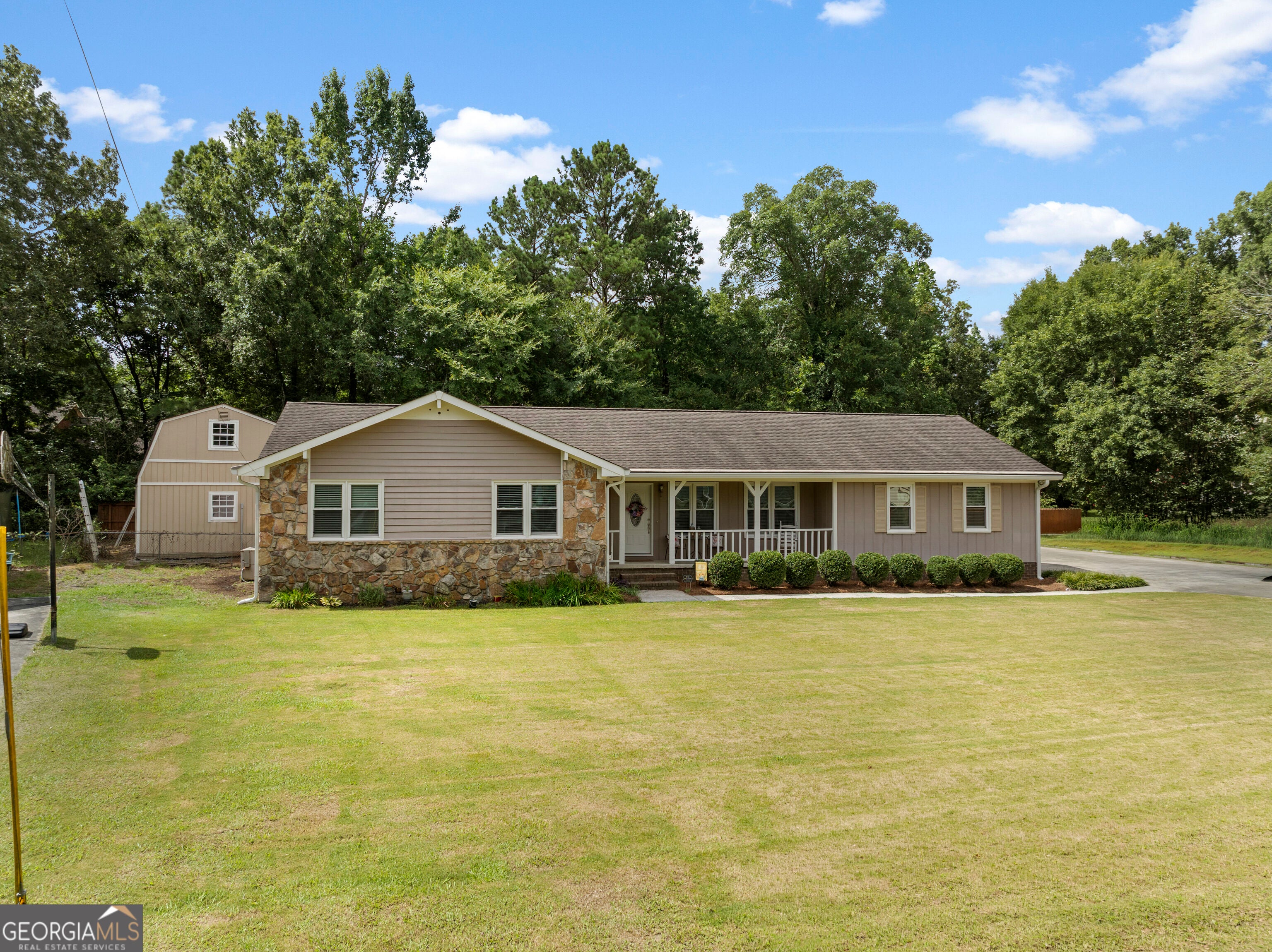 113 Wood Valley Dr SW — photo
