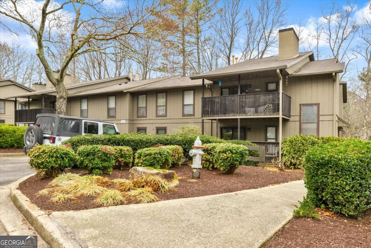2410 Cumberland Ct SE — photo