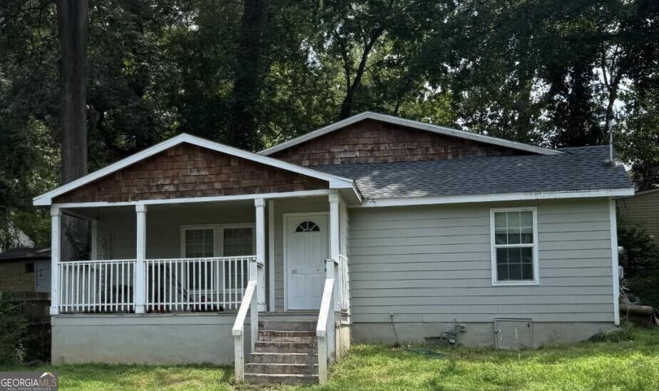 607 Charlotte Pl NW — photo