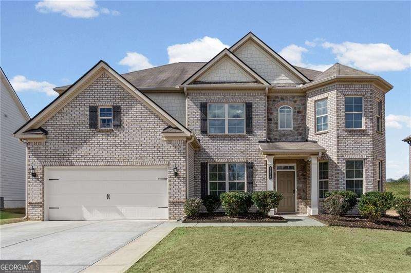 5470 Mirror Lake Dr — photo
