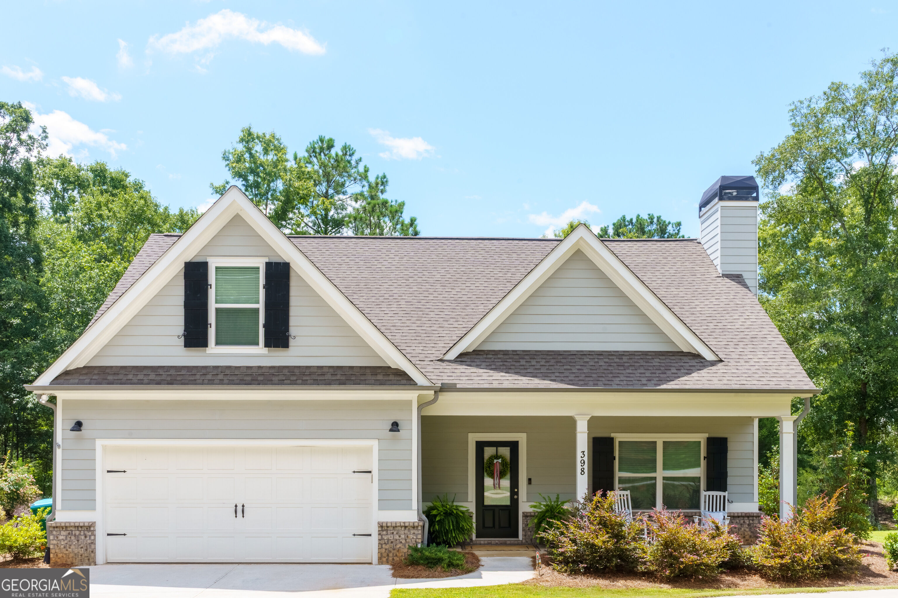 398 Sunset Dr — photo
