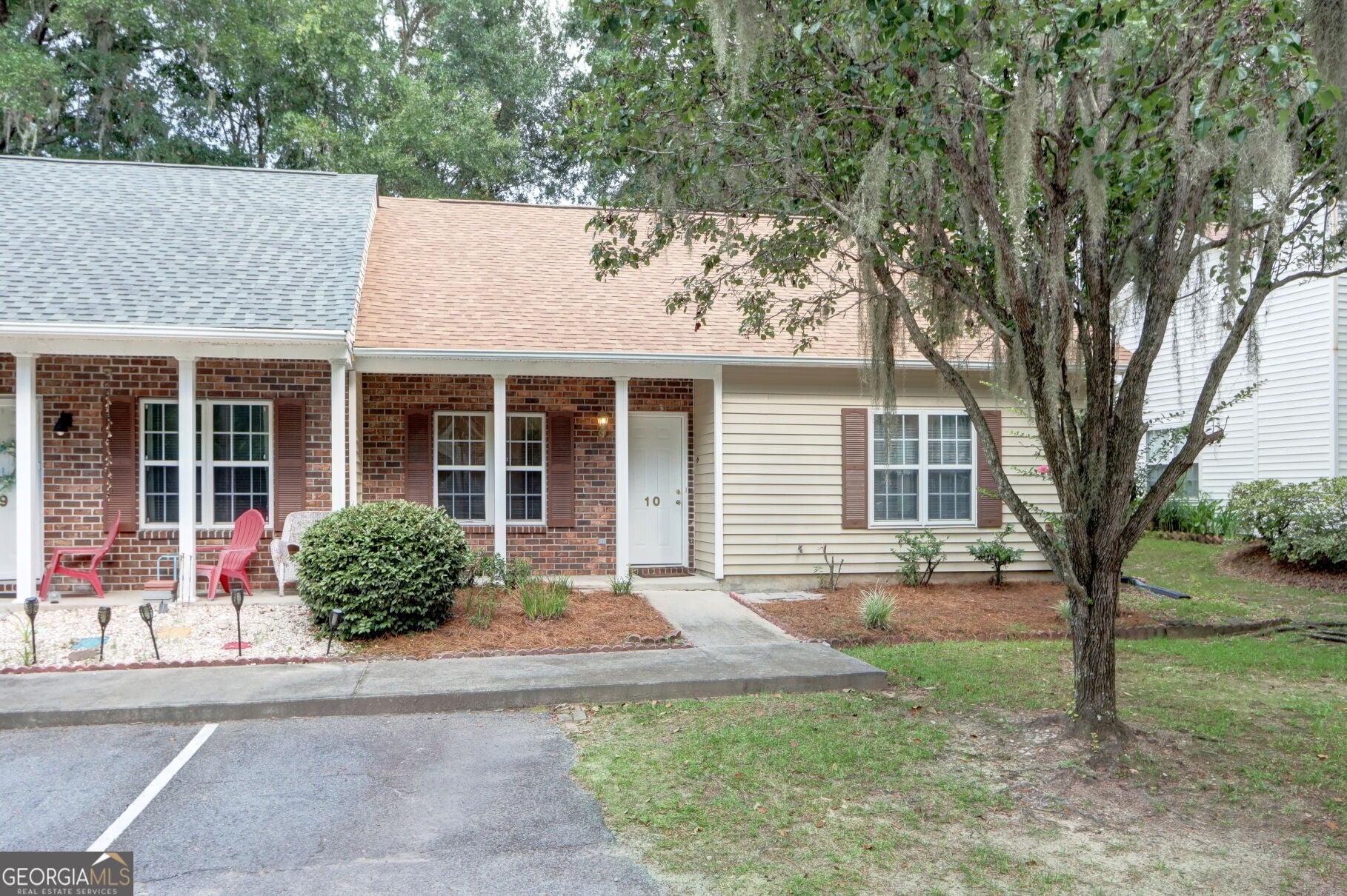 10 Chaintree Dr — photo