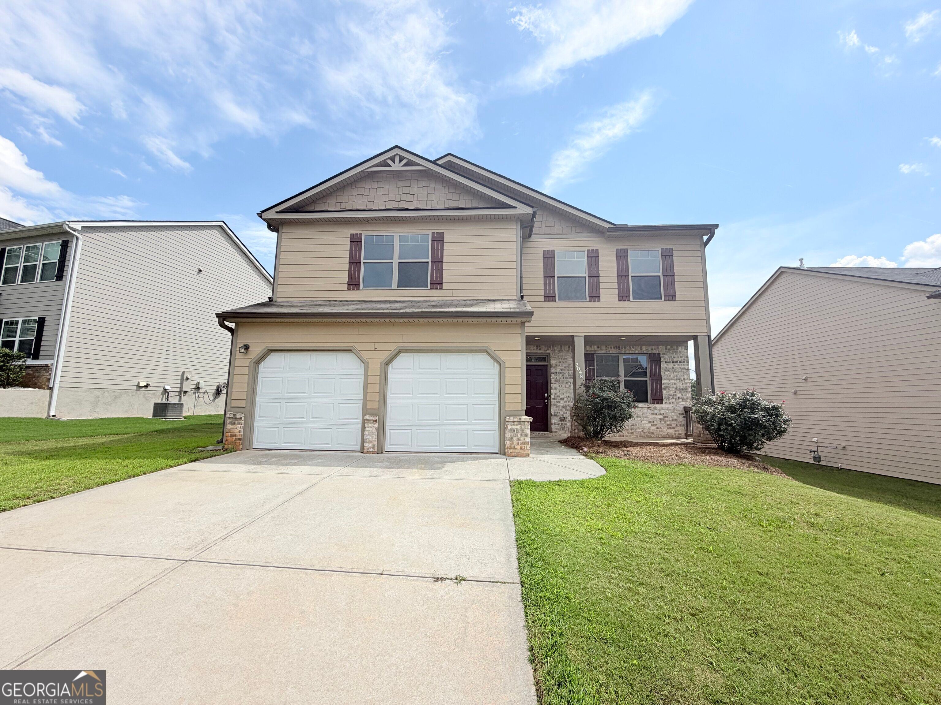 2048 Massey Ln — photo