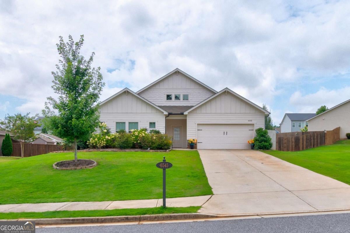 6545 Trailway Trce — photo