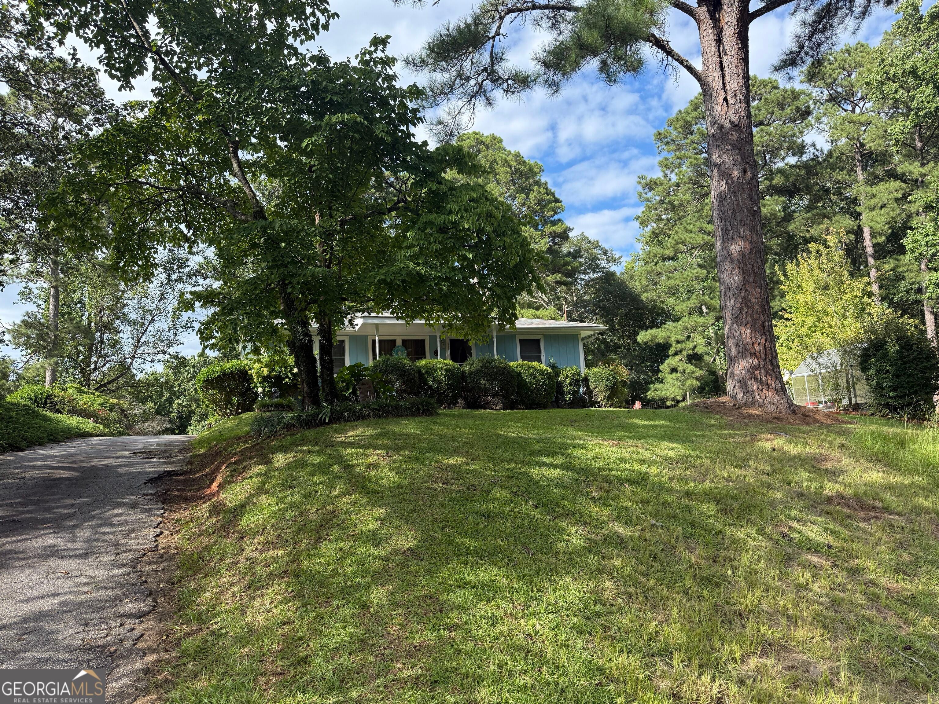 9010 Clark Rd — photo