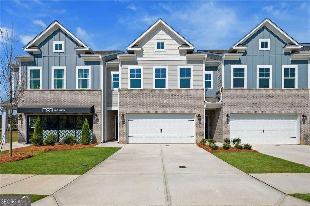 3663 Donovan Cir — photo