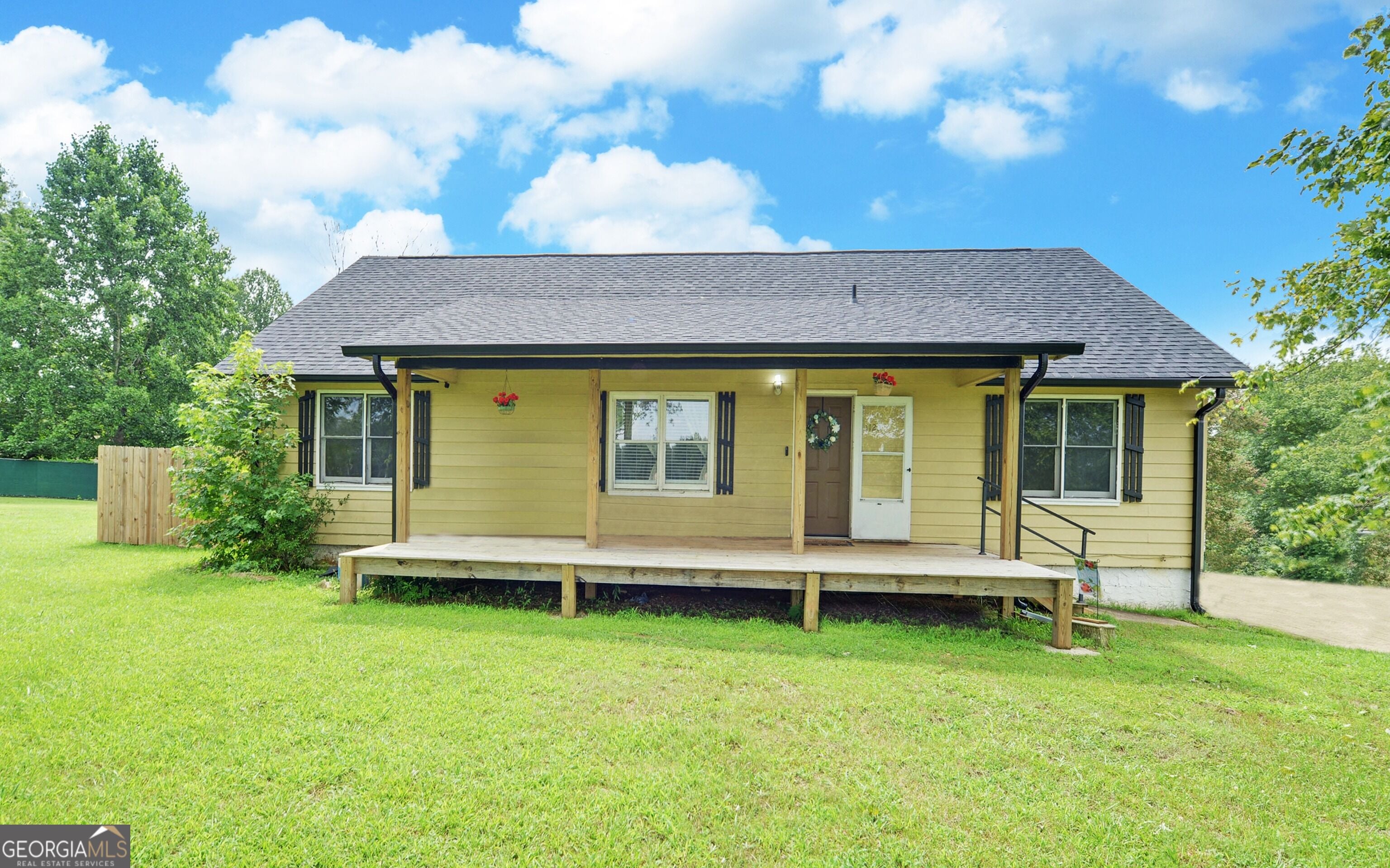 1120 Blair Rd — photo