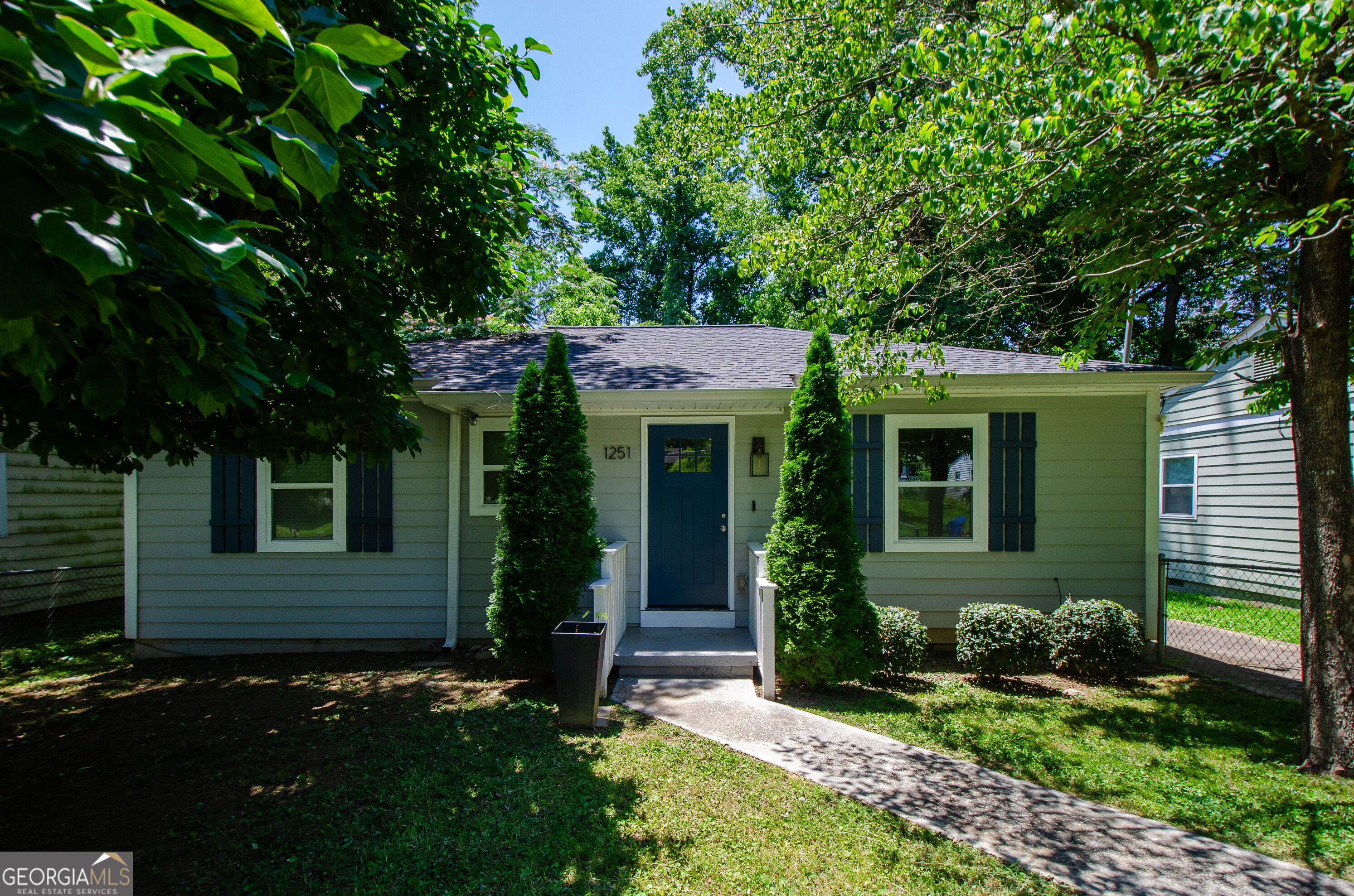 1251 Elizabeth Ave SW — photo