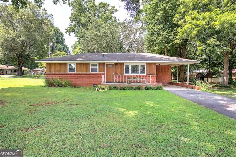 7 West Dr — photo
