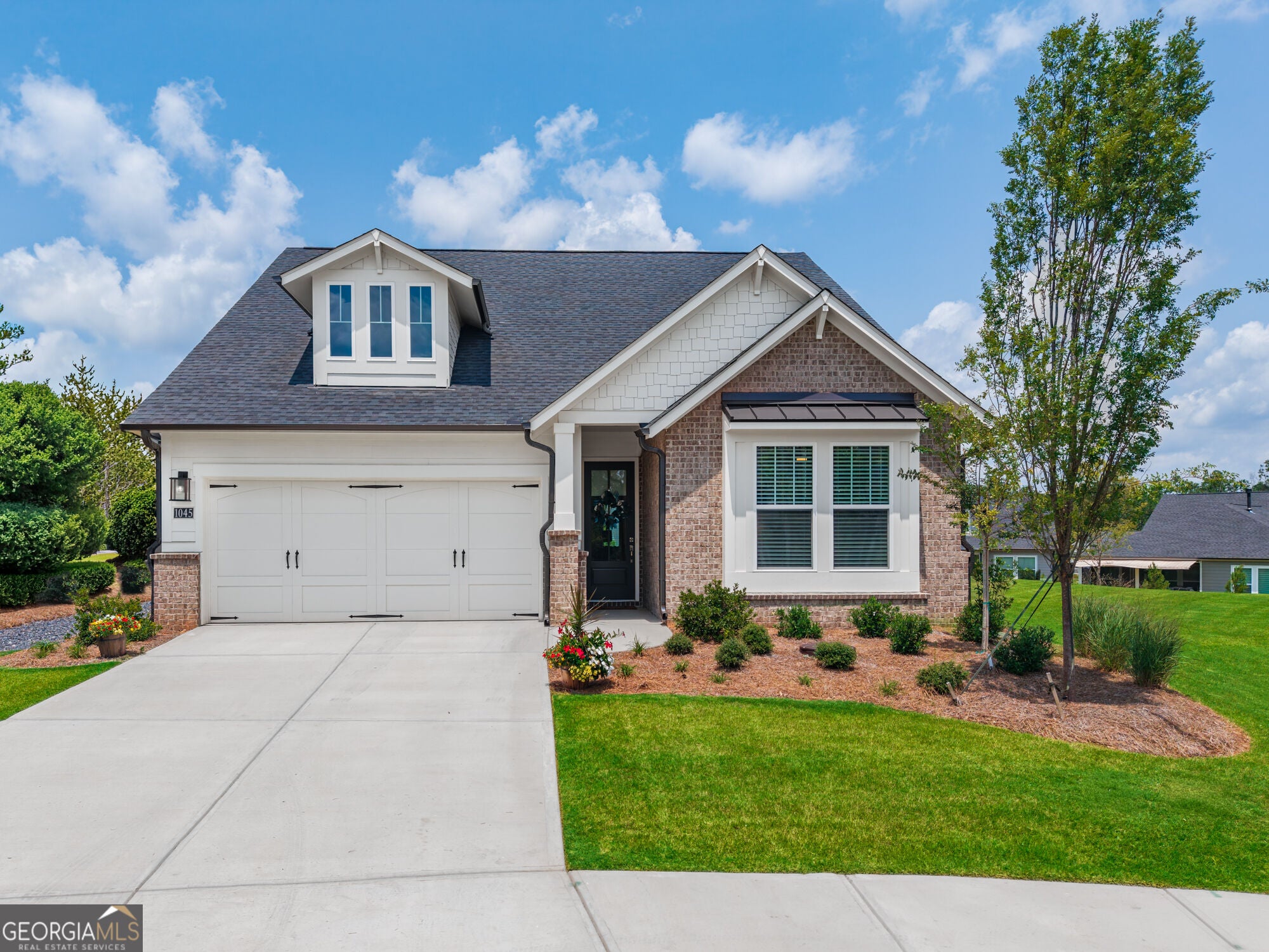 1045 Pine Bark Ln — photo
