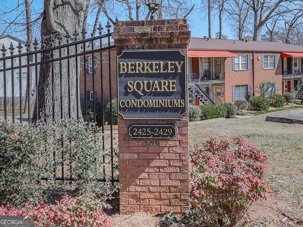 2427 lawrenceville HWY 3, Decatur, GA 30033 — photo 2
