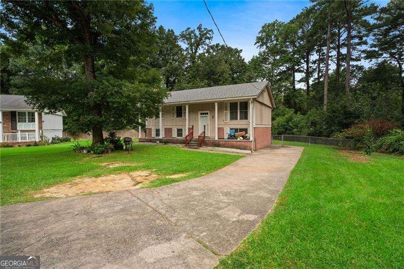 1140 Pineglen Dr — photo