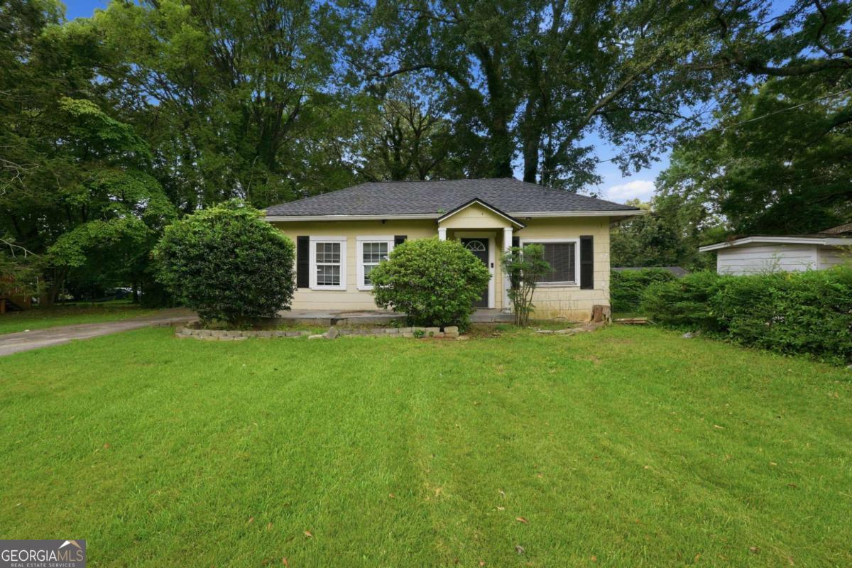 1028 Birch St SW — photo