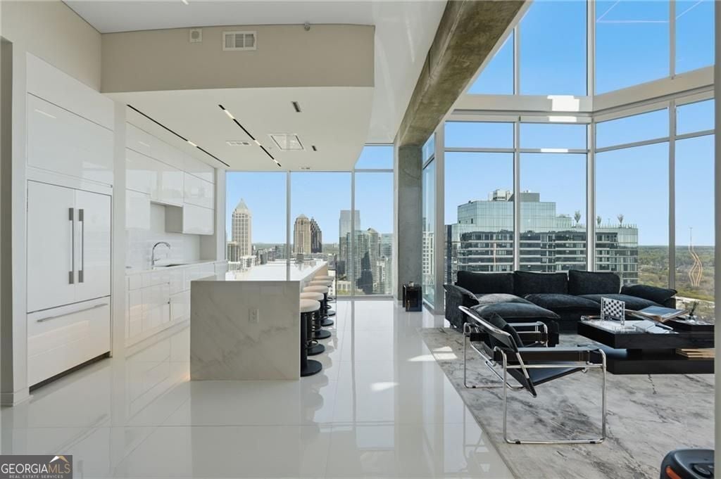 860 Peachtree St NE 2801 — photo