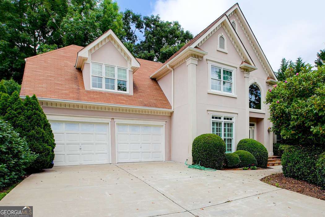 3305 Greencastle NE — photo