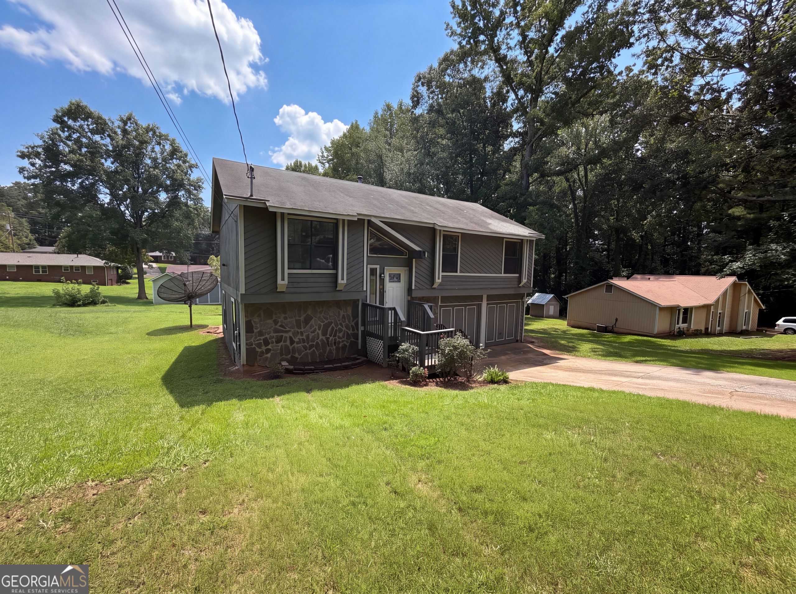 165 Splitwood Ln — photo