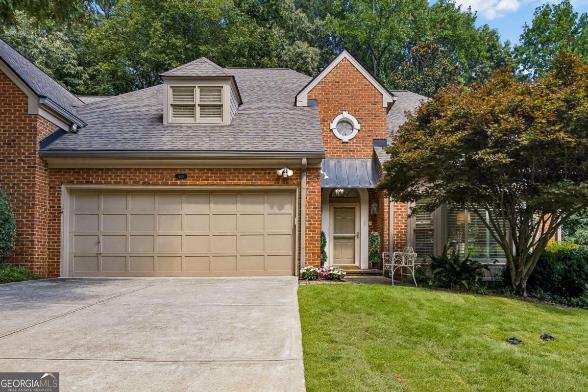 440 Greenlaurel Dr — photo