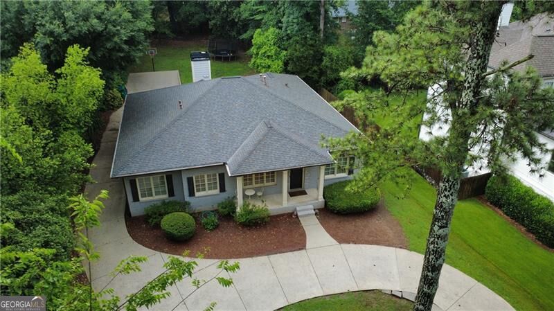 3252 Lavista Rd — photo