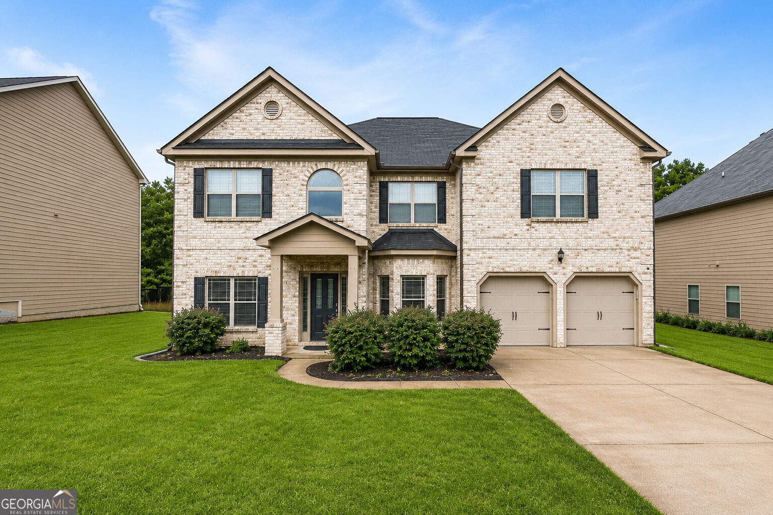 613 Oakville Trl — photo