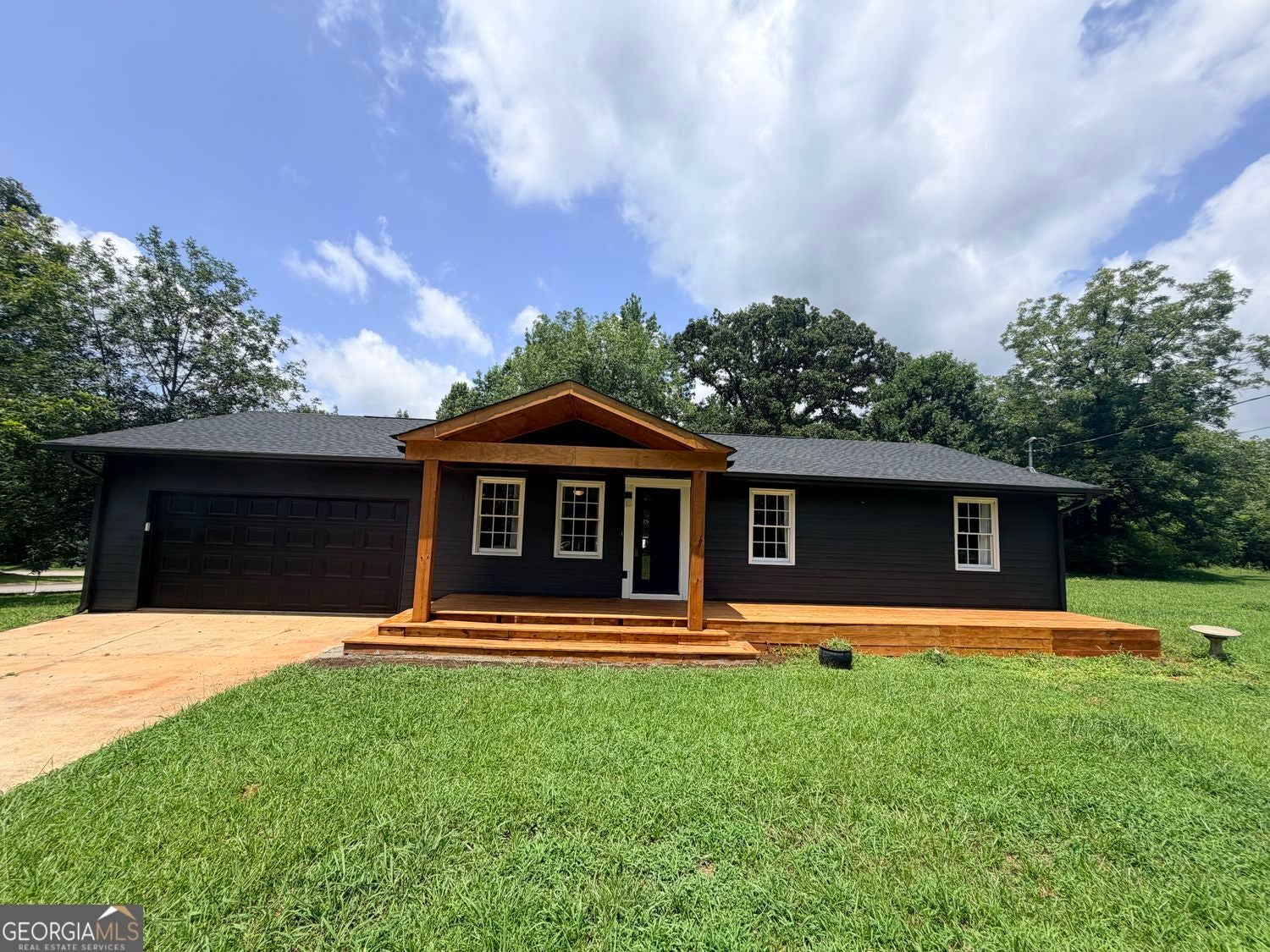 85 Martin St — photo