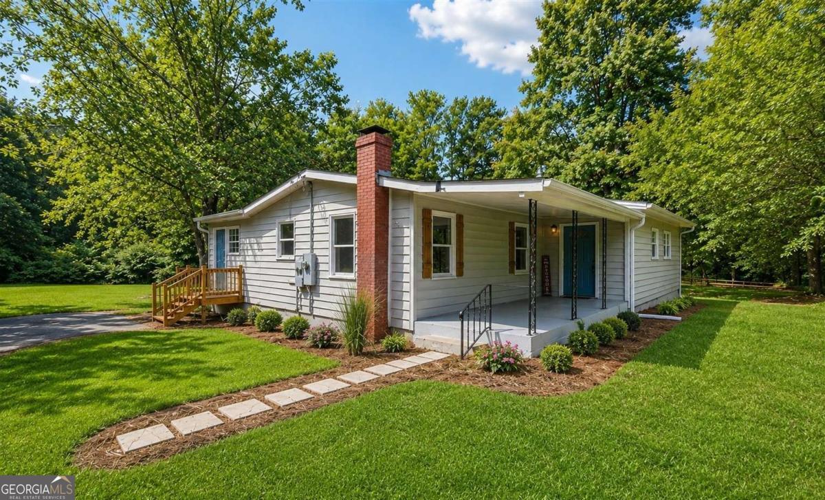 309 Cowan Rd SE — photo