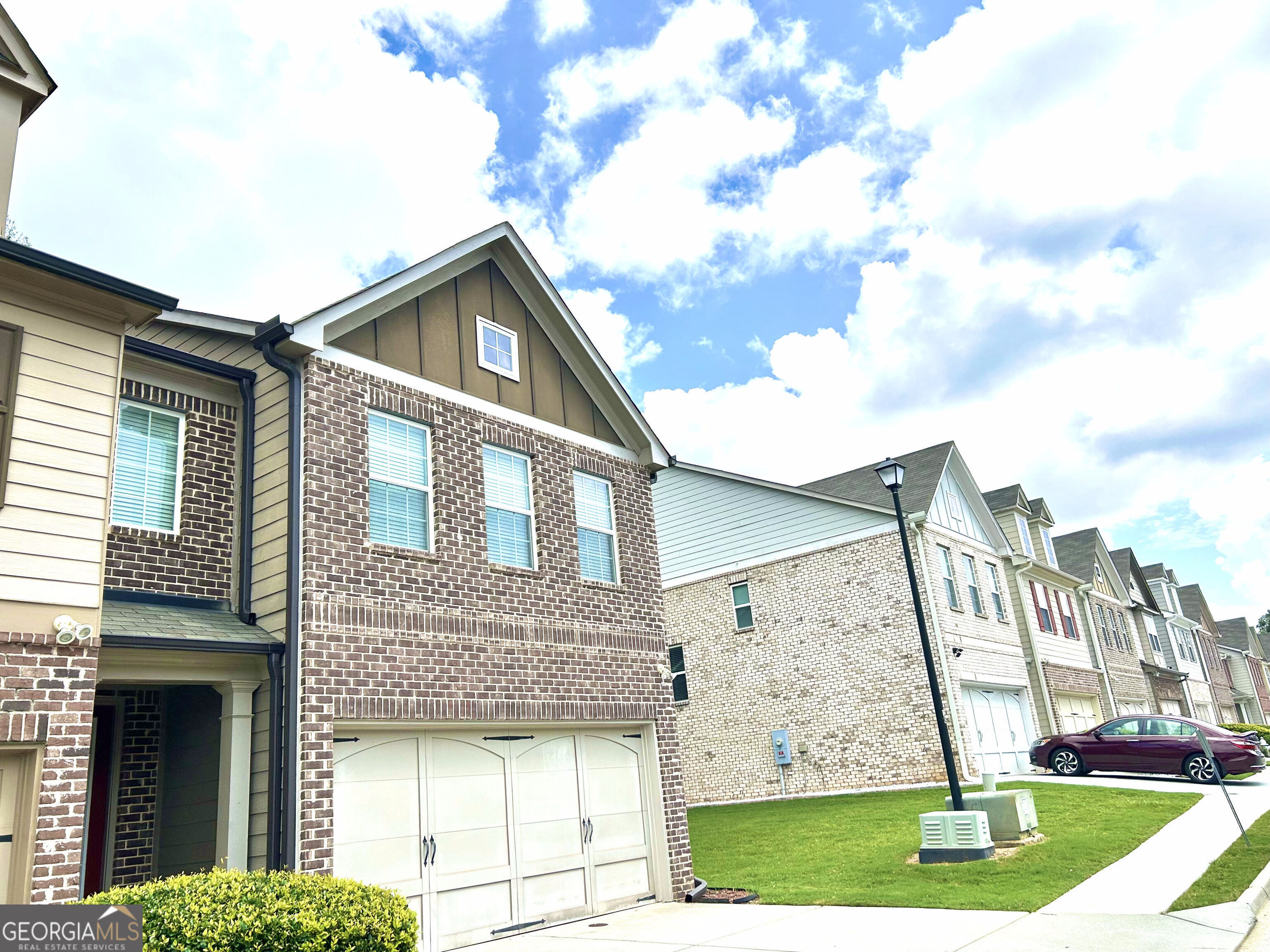 3255 Clear View Dr — photo