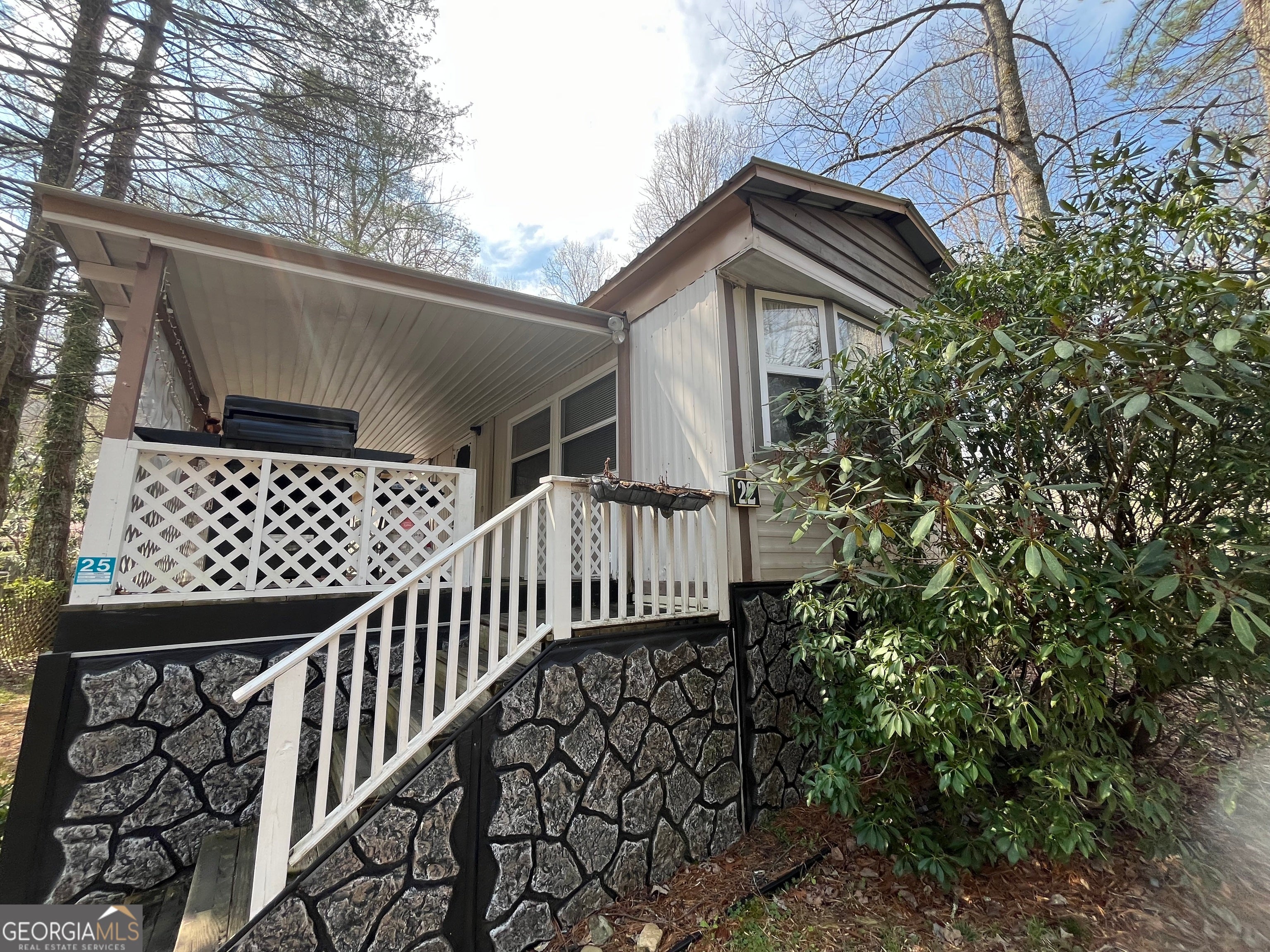 22 Leisure Woods Cir — photo