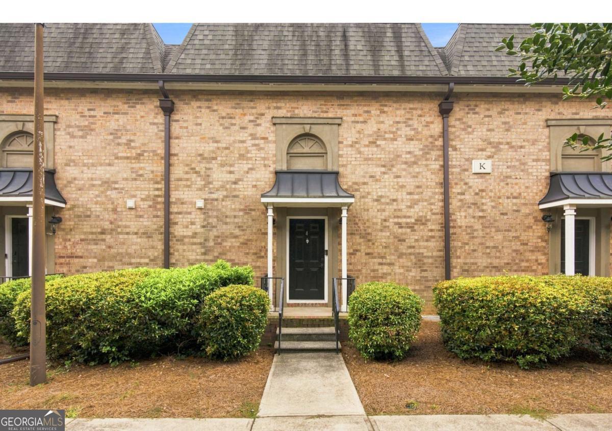6980 Roswell Rd K4 — photo