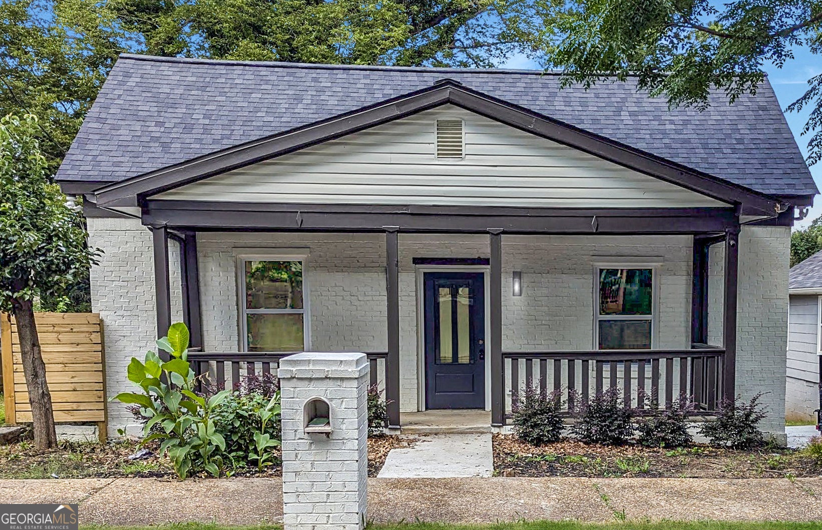 923 Smith St SW — photo
