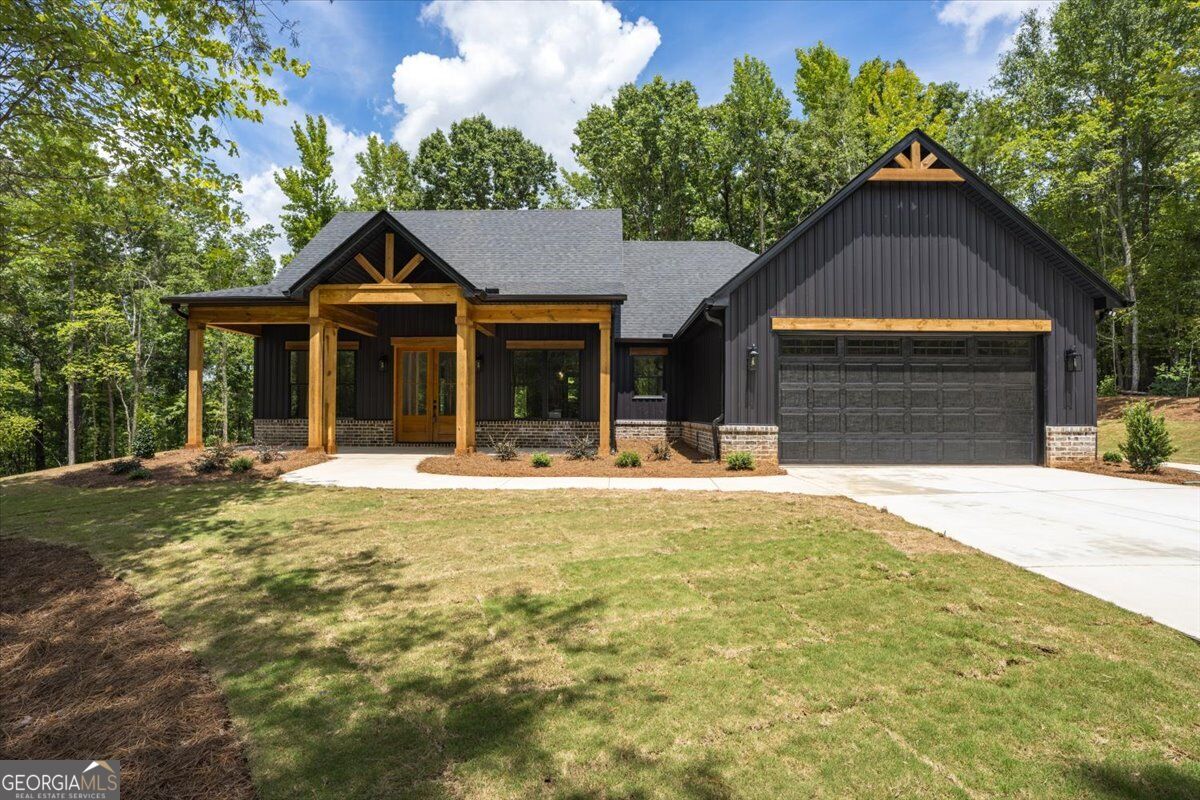 1273 English Rd — photo