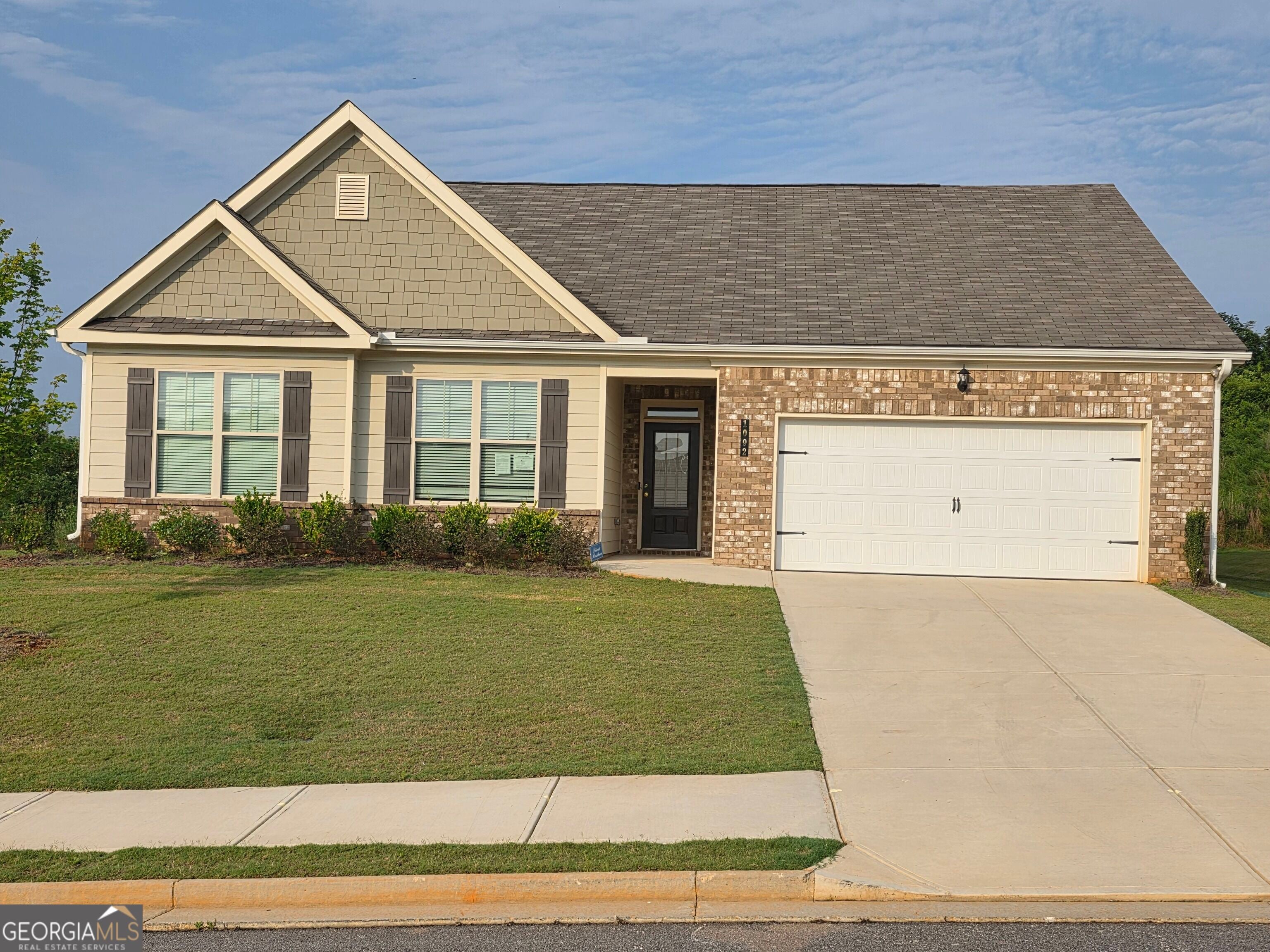 1092 Sunny Valley Ln — photo