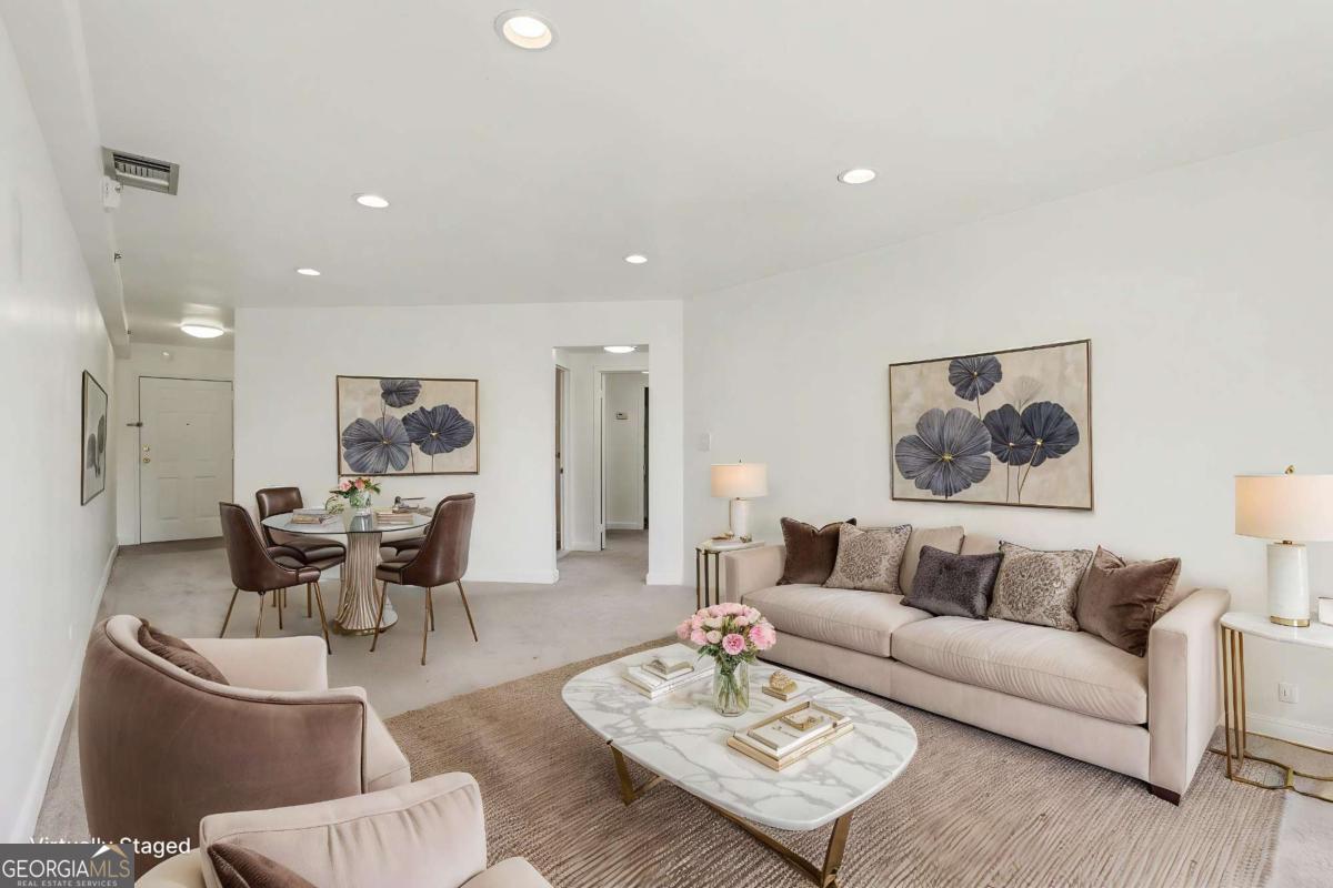 1501 Clairmont Rd 827 — photo