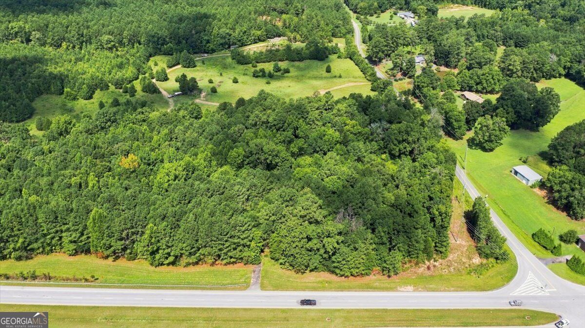 3686 Buchanan Hwy — photo