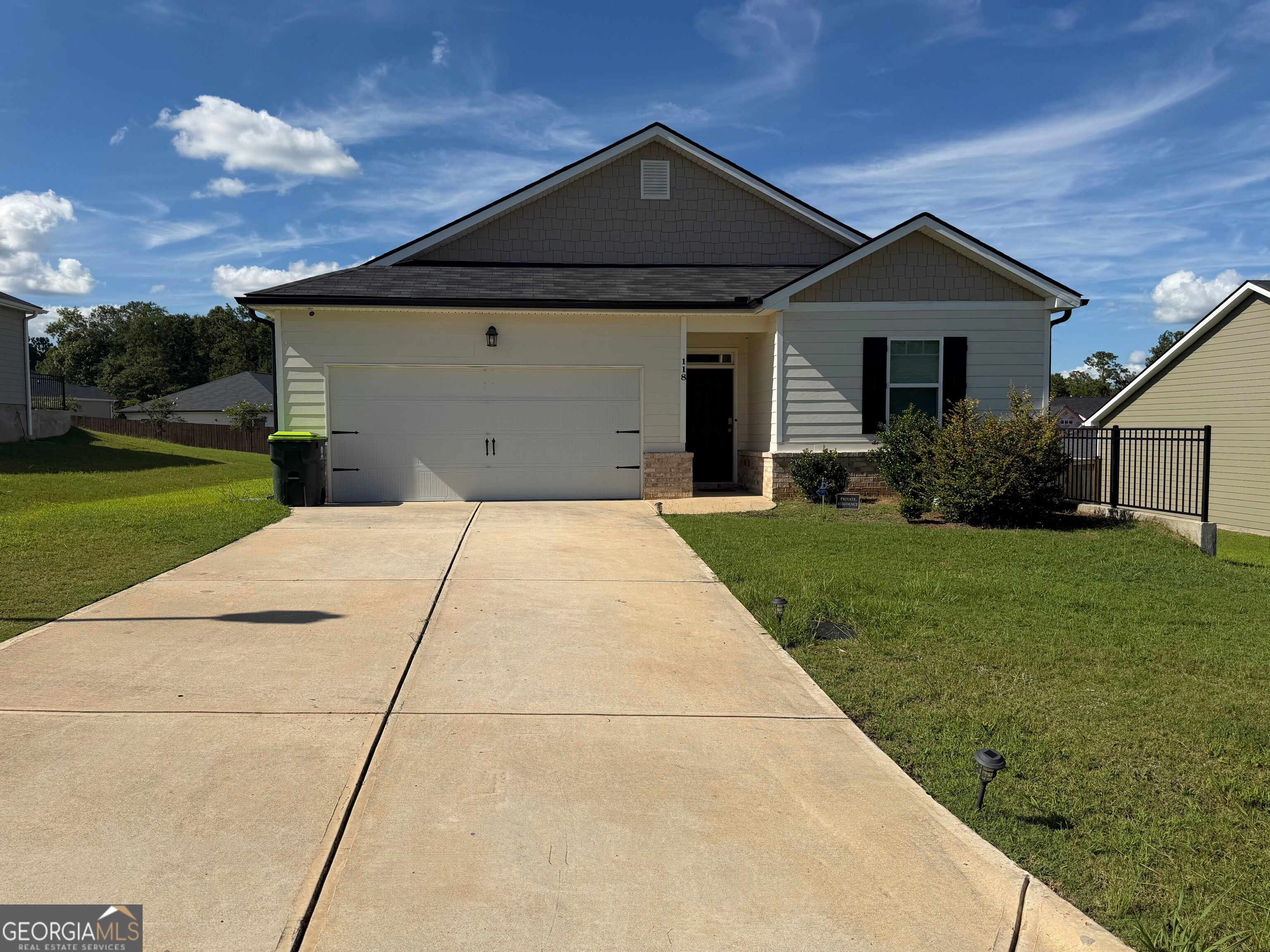 118 Taylor Woods Ct — photo