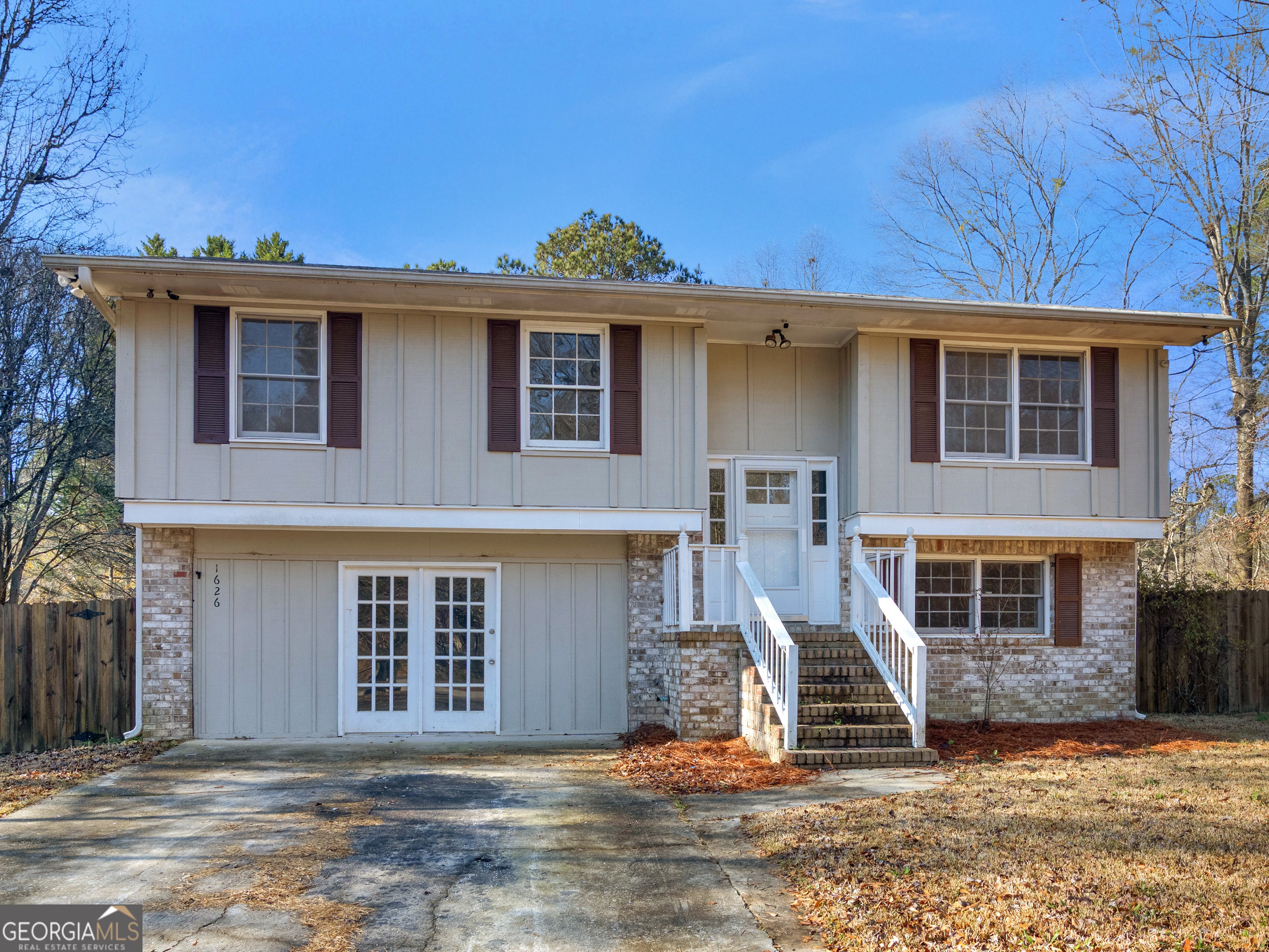 1626 Pinebrook Dr — photo